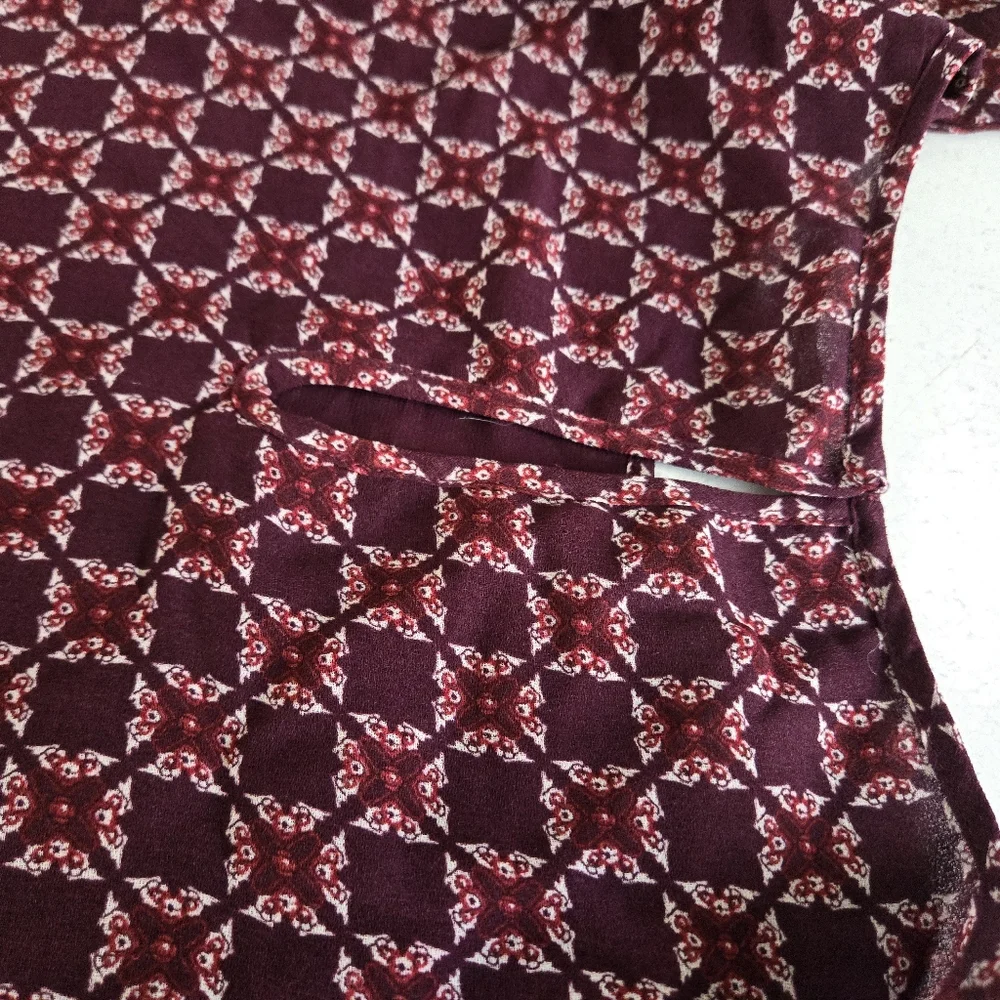 Max Studio Small Top - Picture 3 of 5